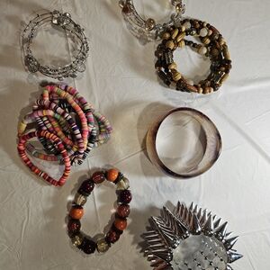 Lot Of 7 Colorful Bracelets